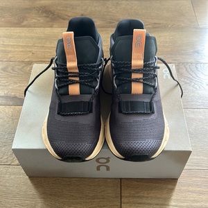 On Cloud Cloudnova Orange and Black Sneaker